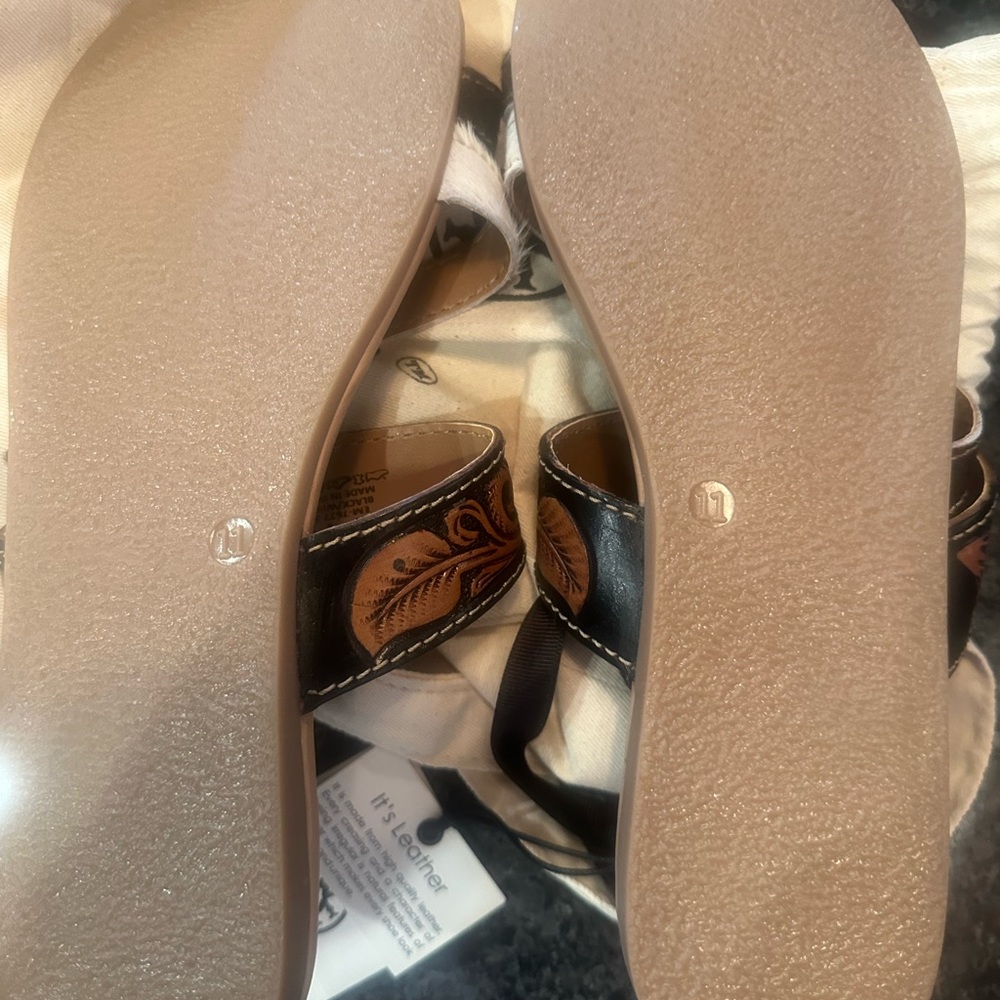 Myra tan and Black with cow hide Sandals - Picture 2 of 6